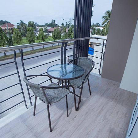 Rovira Suites Dumaguete City Exteriör bild
