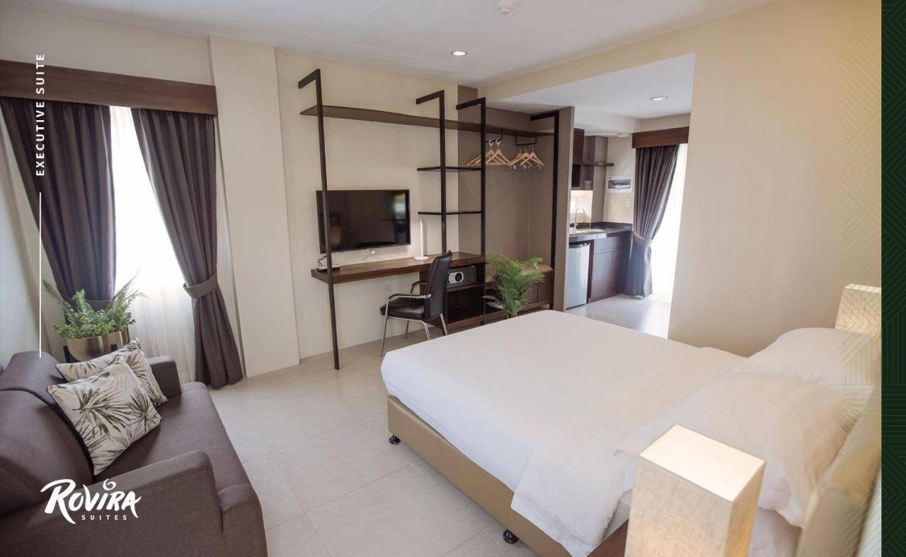 Rovira Suites Dumaguete City Exteriör bild