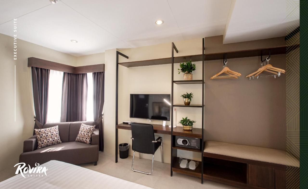 Rovira Suites Dumaguete City Exteriör bild